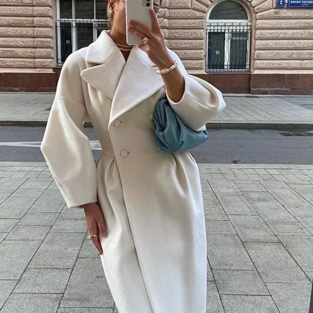 Coat white runway fashion button V-neck long puff lantern sleeve womens
